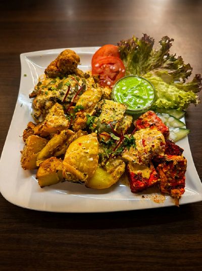 Indian Jewel talíř (vegetariánský)